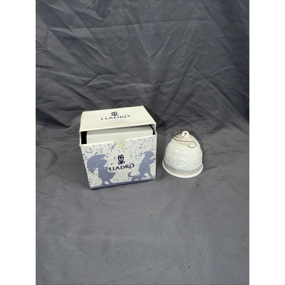 LLADRO 1995 Annual Limited Edition Porcelain Christmas Bell w/Box #16206